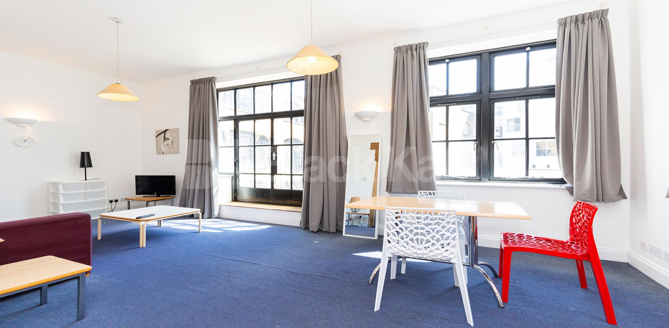 			WAREHOPUSE CONVERSION!, 1 Bedroom, 1 bath, 1 reception Flat			 Crawford Passage EC1R, FARRINGDON / HOLBORN
